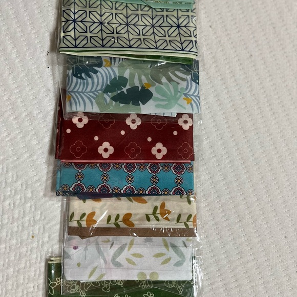 Colorful Patterned Purse Scarf Set with Paw Purse Charm - Picture 3 of 4